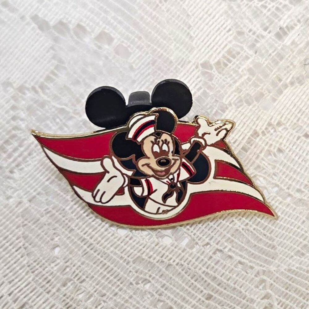 Disney Cruise Mickey Pin 2008 Vintage Collector Trading Pin